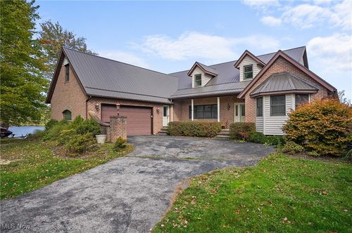 410 Geneva Pt, Roaming Shores, OH, 44084-9720 | Card Image