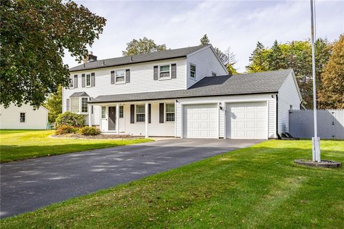 611 Bending Bough Dr, Webster, NY, 14580-8905 | Card Image