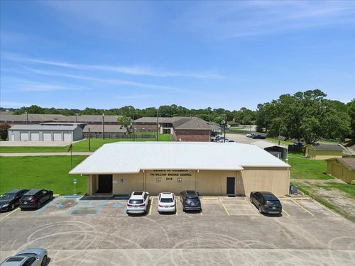 315 Hardy Ave, Nederland, TX, 77627-7328 | Card Image