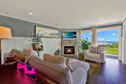19-640 W Solana Circle, Solana Beach, CA, 92075 | Card Image