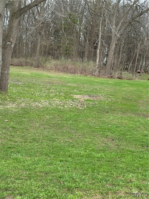 7356 Buckley Road, Clay, NY, 13212 | Card Image