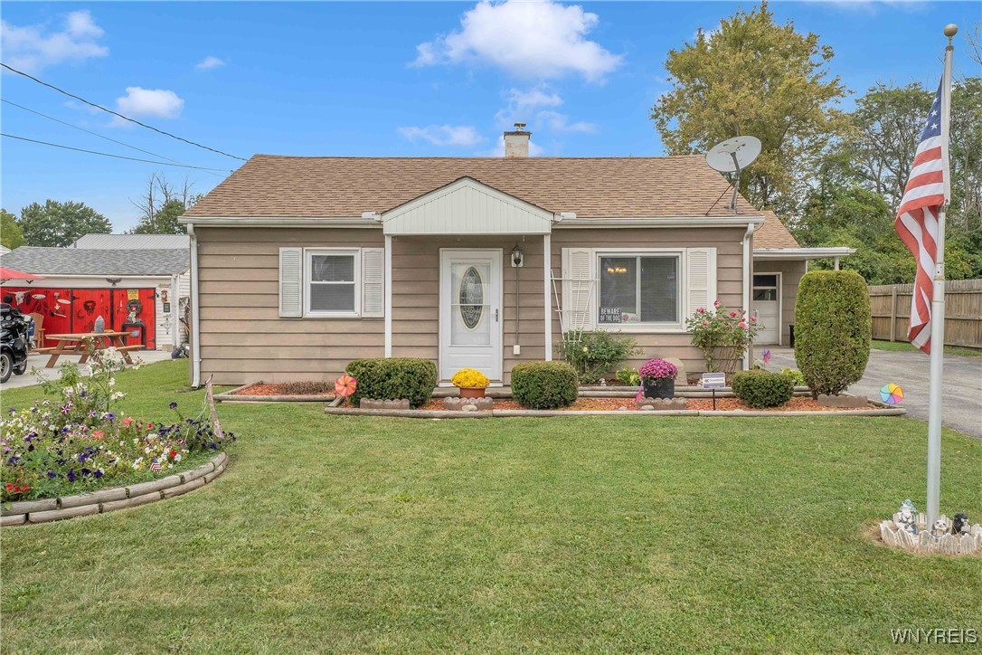 Isherwood Dr, Niagara Falls, NY 14305