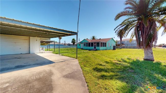 312 W Jefferson Avenue, House other with 4 bedrooms, 2 bathrooms and null parking in Port O'Connor TX | Image 45
