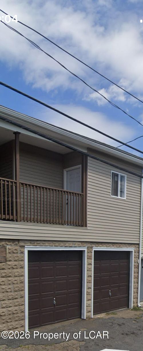 1w-440 W Mine St, Hazleton, PA, 18201-6151 | Card Image