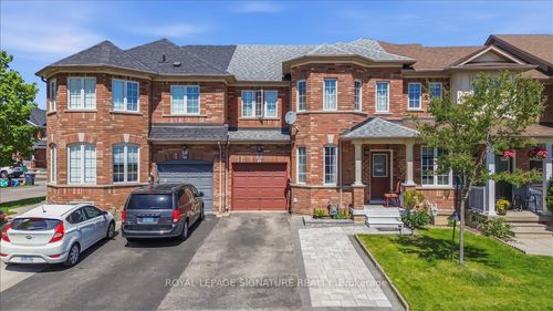 28 Pompano Pl, Brampton, ON, L6P1N5 | Card Image