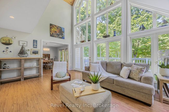 10 Musquake Crt, House other with 5 bedrooms, 4 bathrooms and 4 parking in Tiny ON | Image 9