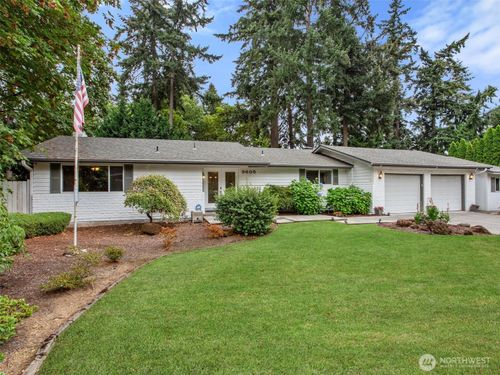 9605 Se 13th St, Vancouver, WA, 98664-3634 | Card Image