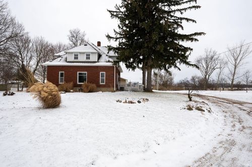 4246 S School St, Laotto, IN, 46763-9774 | Card Image