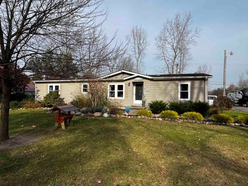 48300 Willis Rd, Sumpter Twp, MI, 48111-8926 | Card Image