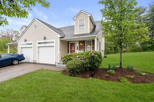 82-82 Fox Run Rd, Blackstone, MA, 01504-3304 | Card Image