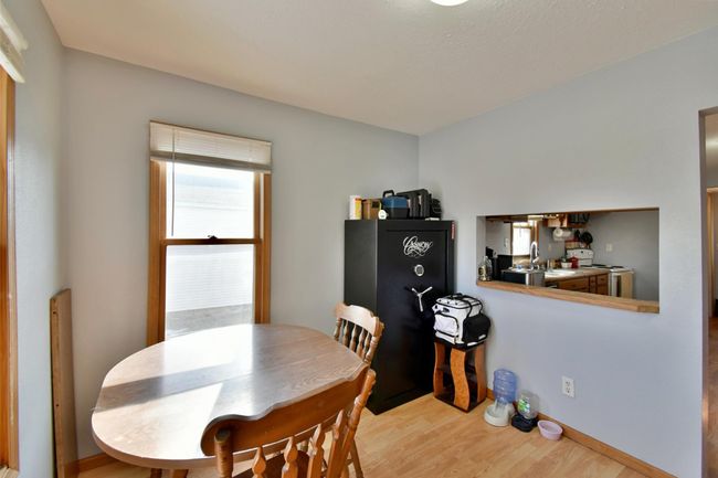dining area | Image 14
