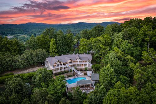 132 Oak Ridge Way, Morganton, GA, 30560-6802 | Card Image