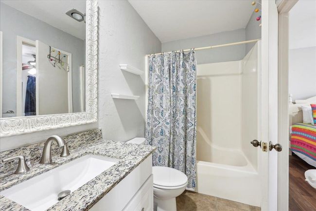 1047 Park Meadow Dr, Condo with 3 bedrooms, 2 bathrooms and null parking in Beaumont TX | Image 23