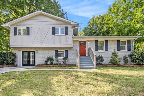 3995 Emerald North Dr, Decatur, GA, 30035-2625 | Card Image