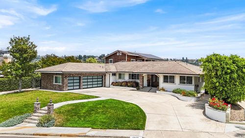 13122 Saint Thomas Dr, North Tustin, CA, 92705-1347 | Card Image