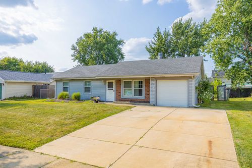 640 Rockhurst Rd, Bolingbrook, IL, 60440-2558 | Card Image