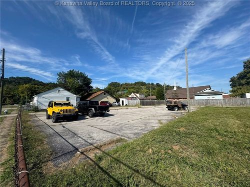 0 8th St, Dunbar, WV, 25064 | Card Image