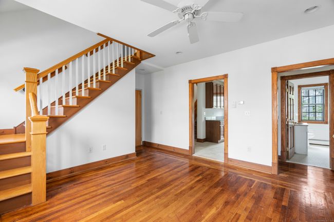 623 Whitney Ave, Home with 21 bedrooms, 13 bathrooms and 12 parking in New Haven CT | Image 5