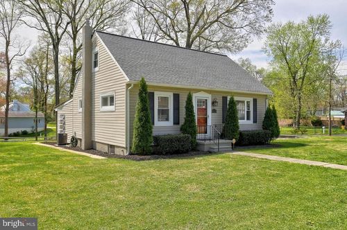 415 Irene Dr, GLEN BURNIE, MD, 21061-4147 | Card Image
