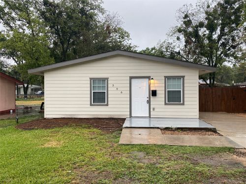 306 Alto Dr, Garland, TX, 75040-8446 | Card Image