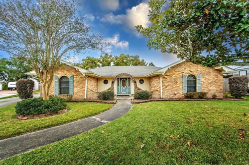 110 Colyell Dr, Houma, LA, 70363-3807 | Card Image