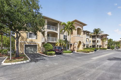 308-6510 Emerald Dunes Dr, West Palm Beach, FL, 33411-2751 | Card Image