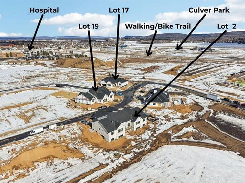 2411 Bluestem Crossing, Prairie Du Sac, WI, 53578 | Card Image