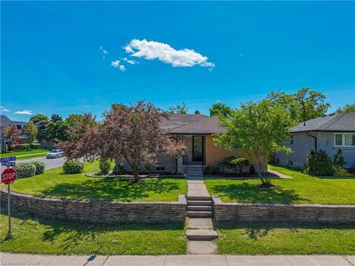 2 Westmount Rd, Guelph, ON, N1H5H2 | Card Image