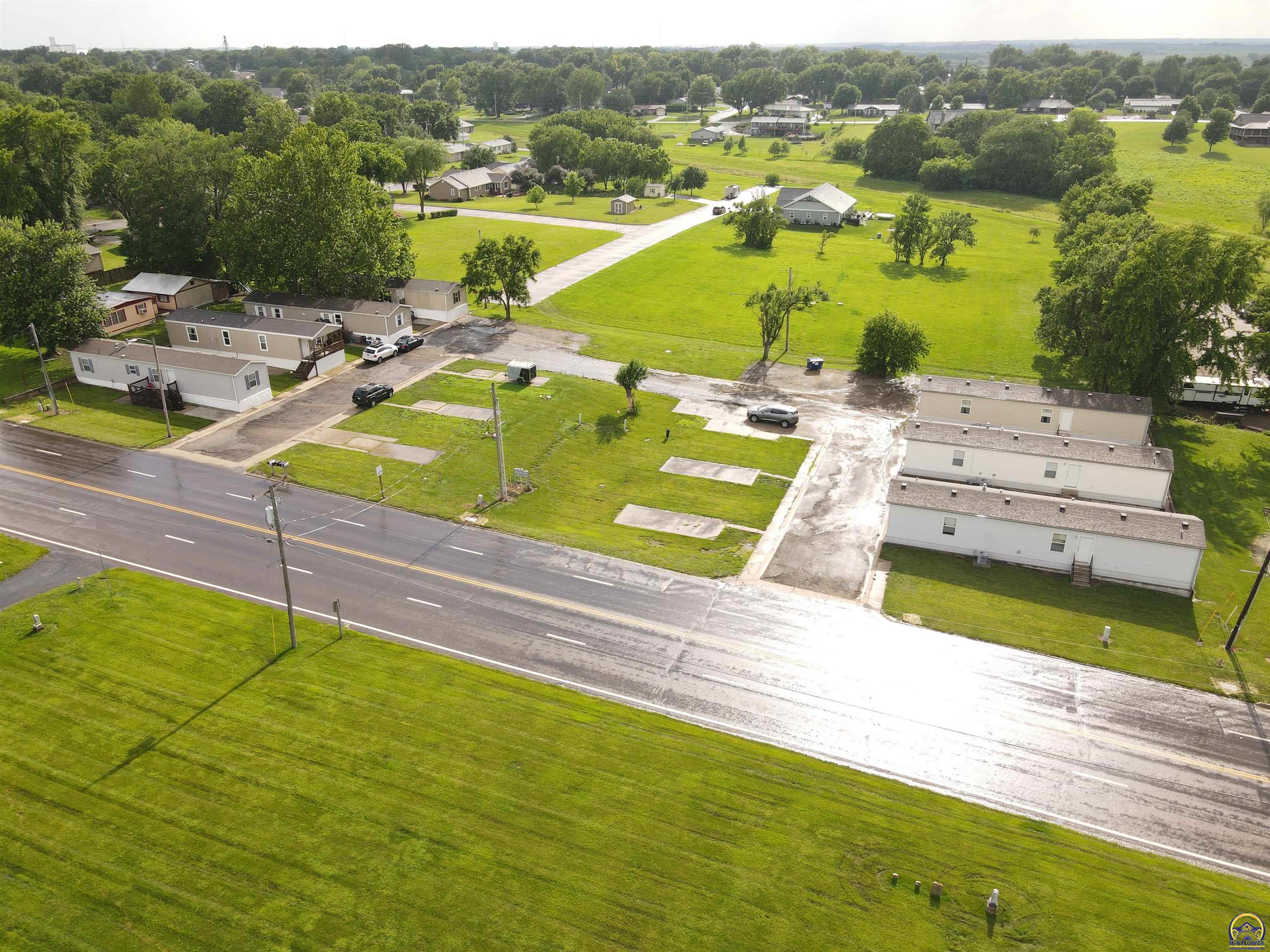 1008 N 1St St, Hiawatha, KS 66434