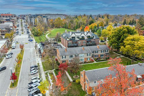 549 N Old Woodward Ave, Birmingham, MI, 48009-3885 | Card Image