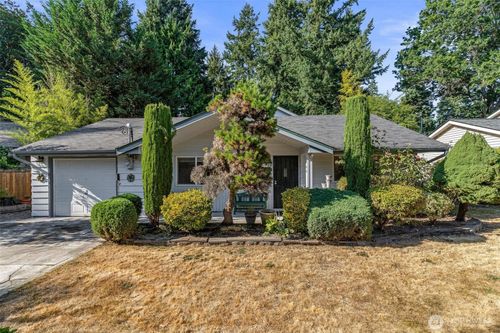16576 Ne 97th Pl, Redmond, WA, 98052-3166 | Card Image