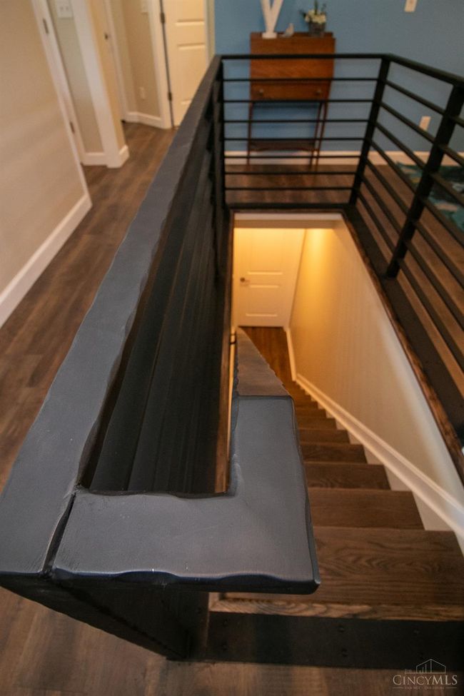 1331 Peregrine Way, House other with 4 bedrooms, 3 bathrooms and null parking in Hamilton OH | Image 38