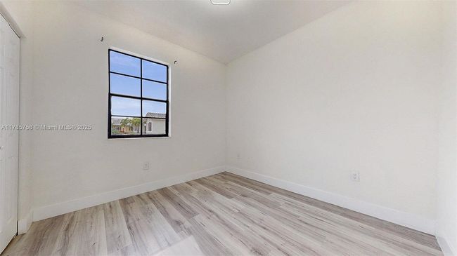 9231 W 32 Nd Ln, Home with 3 bedrooms, 3 bathrooms and null parking in Hialeah FL | Image 44