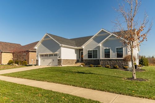 1018 Hunters Ridge Dr, Tipp City, OH, 45371-3706 | Card Image