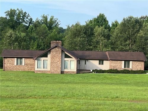 173 Johna Drive, Mount Airy, NC, 27030 | Card Image