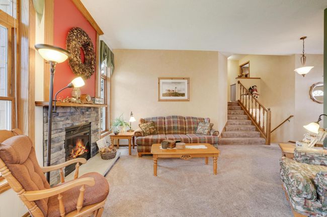 11672 Flintwood St Nw, House other with 5 bedrooms, 4 bathrooms and null parking in Coon Rapids MN | Image 6
