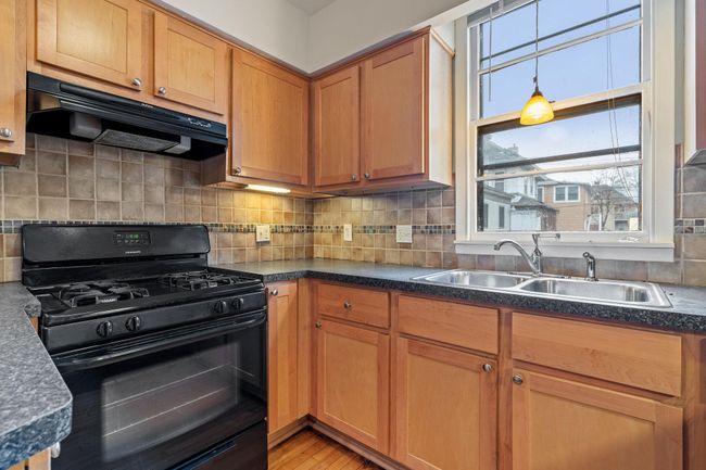 APT-1 - 2744 Fremont Ave S, Home with 3 bedrooms, 1 bathrooms and null parking in Minneapolis MN | Image 9