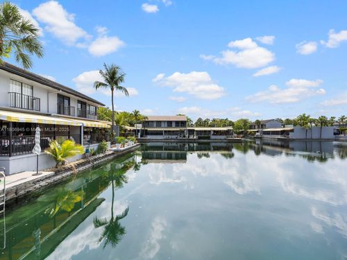 16380 Briar Patch Pl, Miami Lakes, FL, 33014-6089 | Card Image