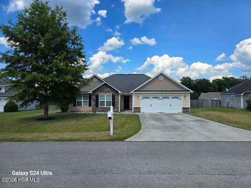 213 Adagio Trl, Richlands, NC, 28574-8473 | Card Image