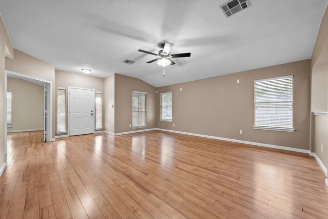 Living Room | Image 17