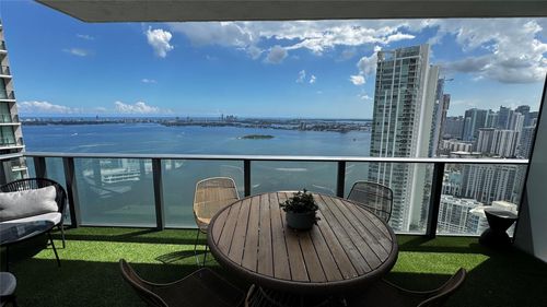 4307-650 Ne 32nd St, Miami, FL, 33137-4244 | Card Image