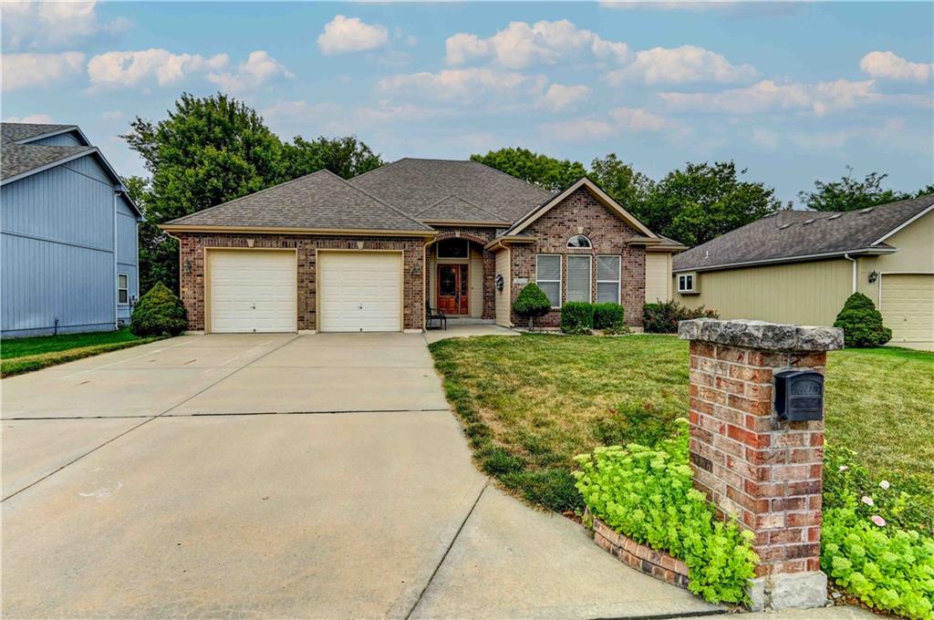 Windburn Dr, Blue Springs, MO 64015