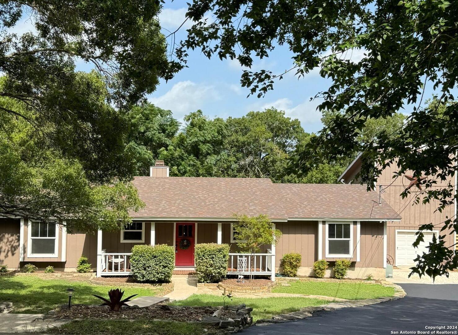 Eagle Ct, Boerne, TX 78006