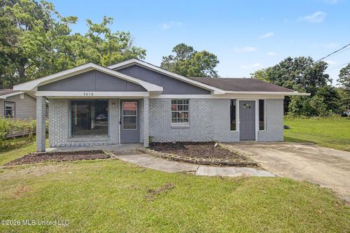 5018 Frederick St, Moss Point, MS, 39563-4416 | Card Image