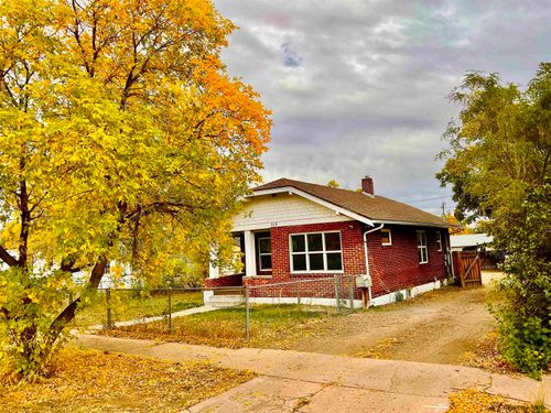 519 E 10th St, Cheyenne, WY, 82001 | Card Image
