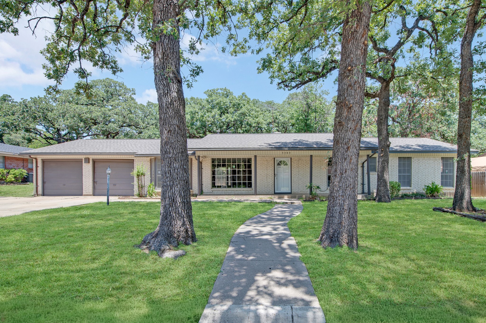 Residential in Forest Hill 3
