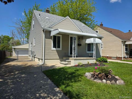 29571 Kelly Rd, Roseville, MI, 48066-2114 | Card Image