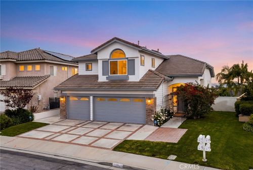 51 La Perla, Lake Forest, CA, 92610-1717 | Card Image