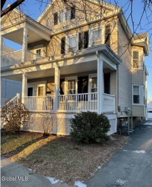 2-4 Woodrow Ct, Troy, NY, 12180-2154 | Card Image