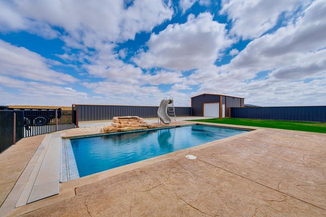 10408 E Midway Rd, House other with 4 bedrooms, 3 bathrooms and 4 parking in Big Spring TX | Image 50